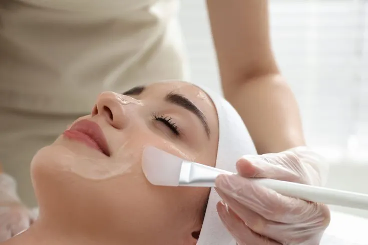 Chemical Peels and Skin Resurfacing training session at the Kira Exotica beauty academy in Indore